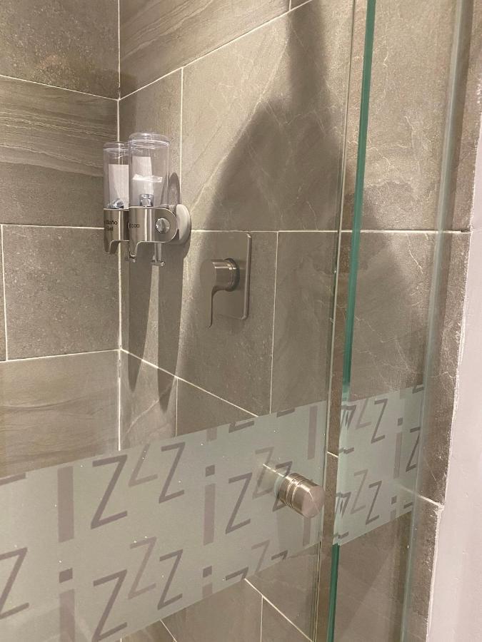 Izzzleep Wtc Mexico Hotell Exteriör bild